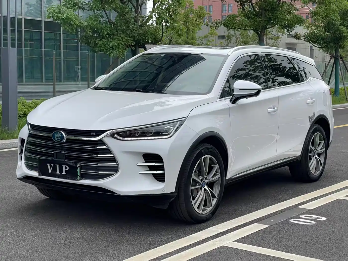BYD Tang New Energy 2018 DM 2.0T Full-time 4WD Smart Connect Creation Edition 5-seater China V