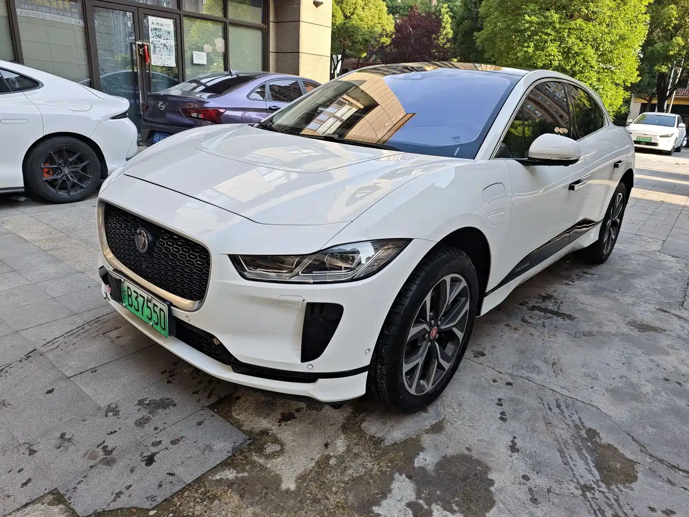 Jaguar I-PACE 2018 EV400 HSE фото 10