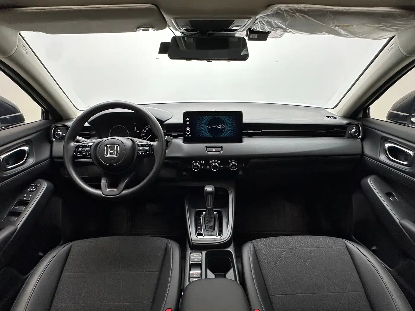 Фото 9 - Honda Vezel