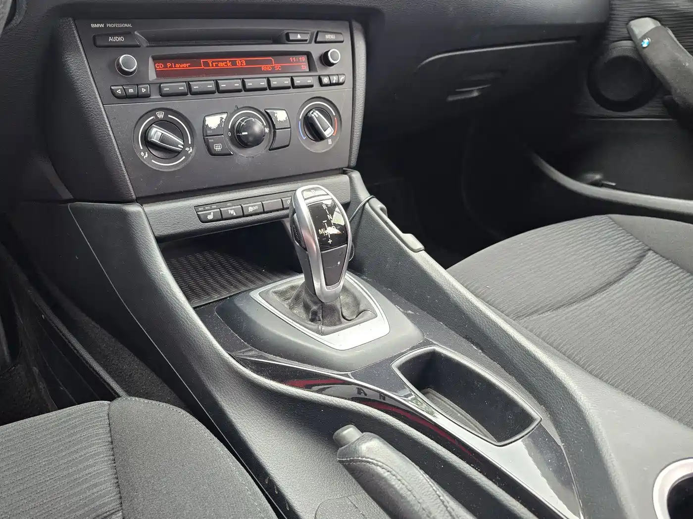 BMW X1 2015 Model sDrive18i Fashion Advanced Edition фото 7