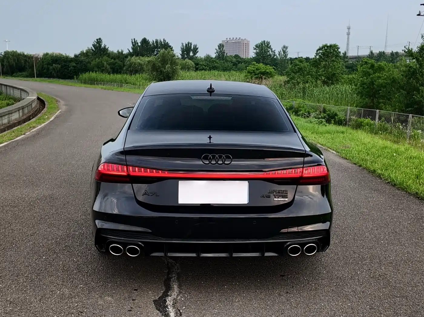 Audi A7L 2023 45 TFSI quattro S-line Black Warrior Edition фото 10