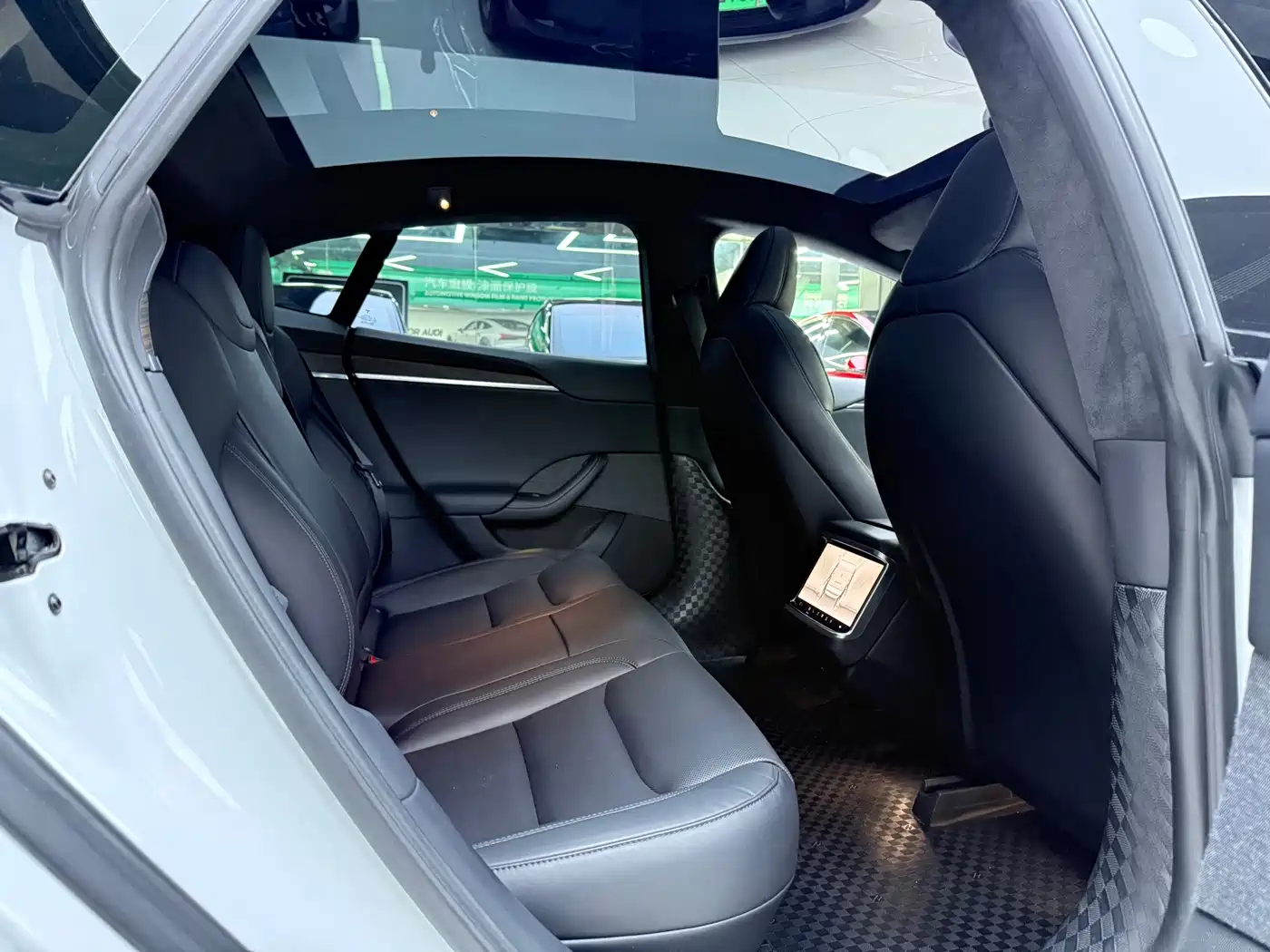 Tesla Model S 2024 2023 Dual Motor All-Wheel Drive Edition