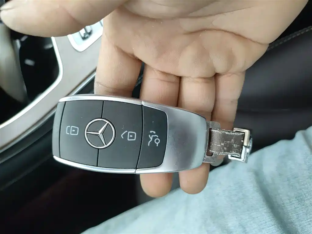Mercedes-Benz GLC 2022 Model GLC 260 L 4MATIC Luxury Edition фото 17