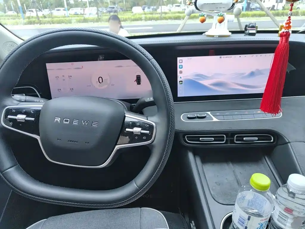 Roewe D7 2025 2025 DMH 125km World Champion Edition