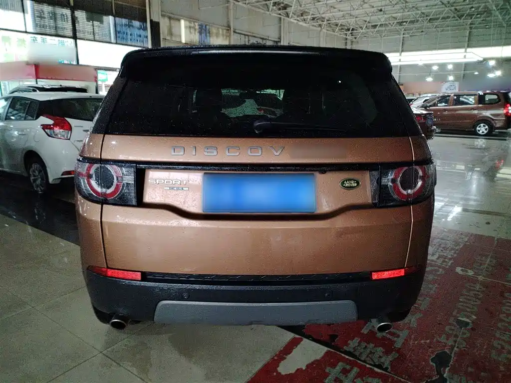 Land Rover Discovery Sport 2016 2.0T Launch Limited Edition фото 6
