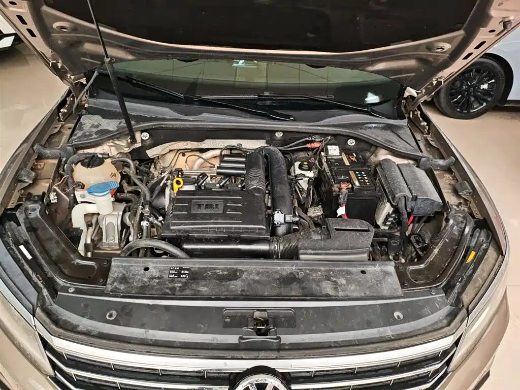 Volkswagen Passat 2017 280TSI DSG Prestige фото 20