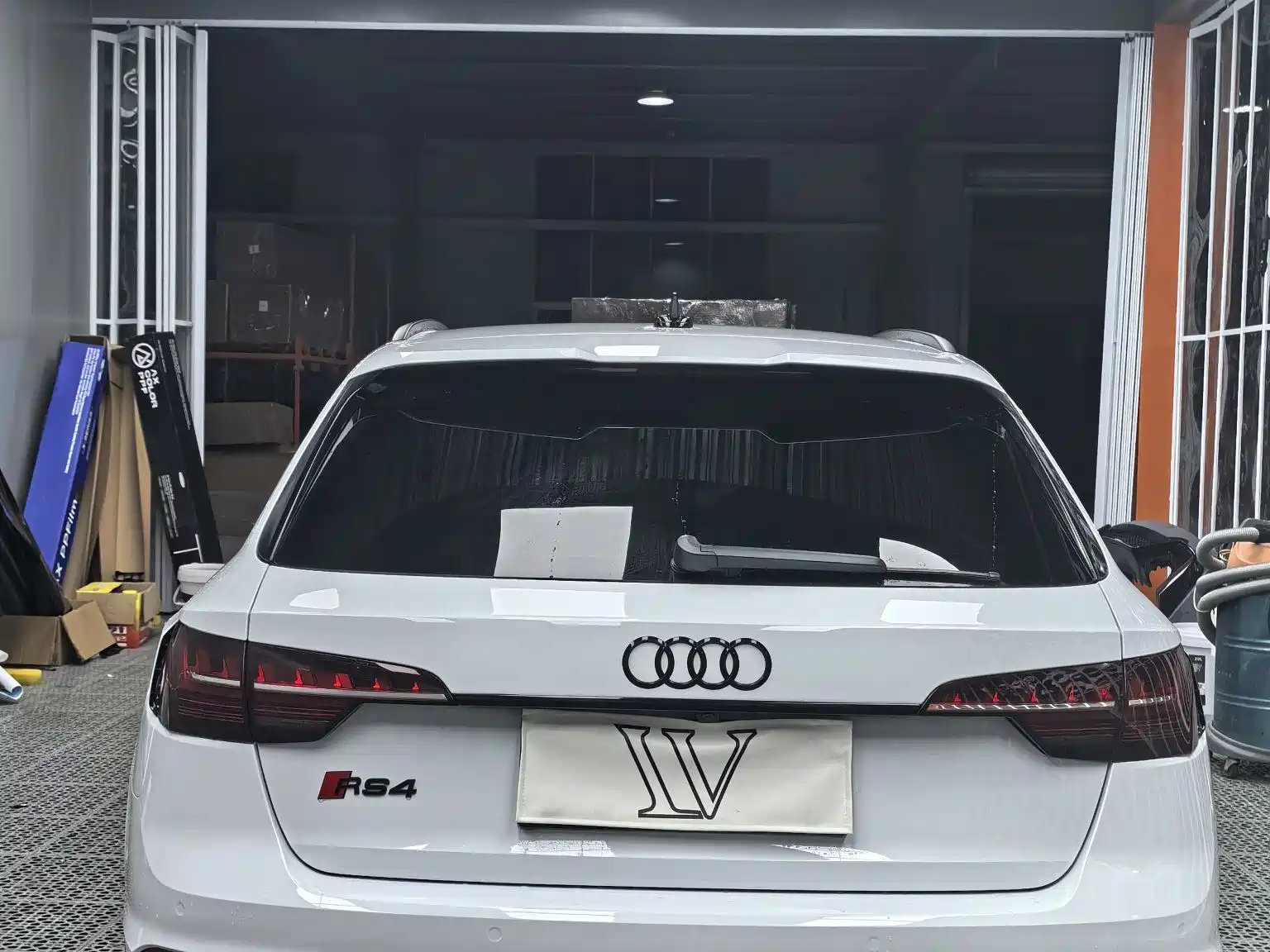 Фото 3 - Audi RS 4