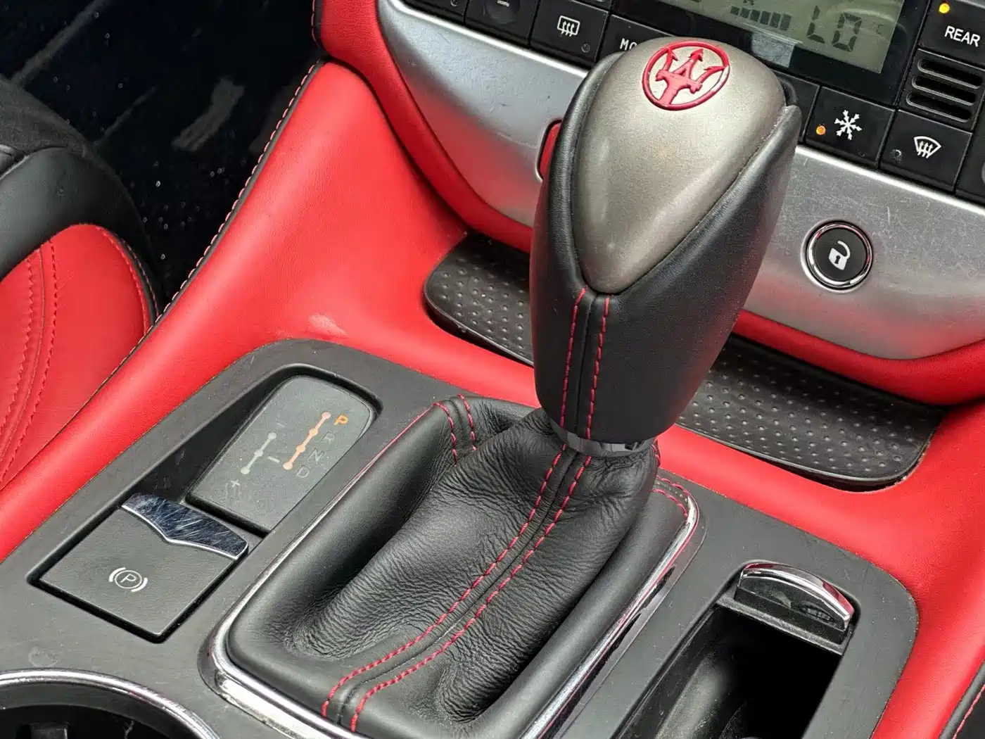 Maserati GranTurismo 2017 2007 4.2L Standard