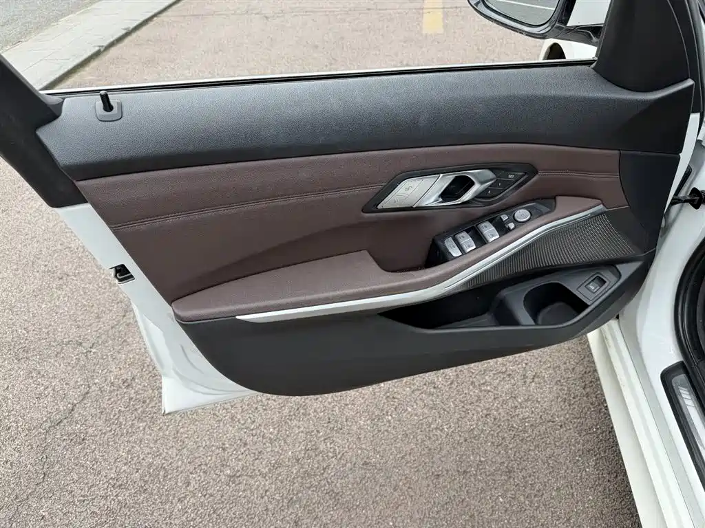 BMW 3 Series 2020 325Li M Sport Package фото 6