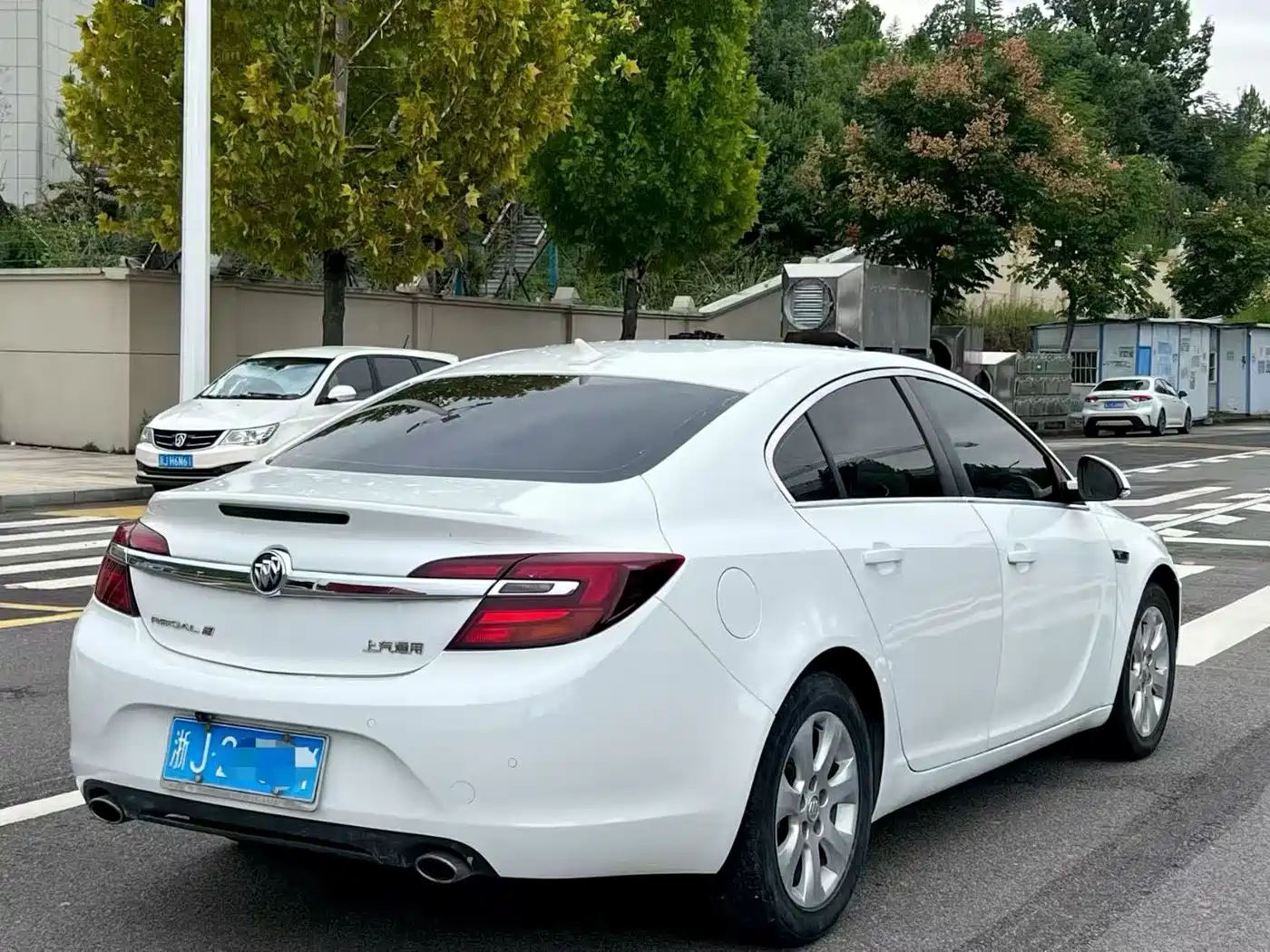 Buick Regal 2015 1.6T Leading Tech Edition фото 3