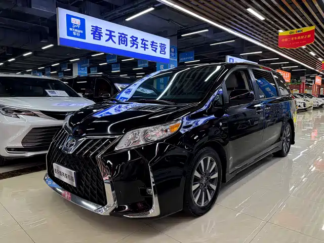 Toyota SIENNA Моноприводный, XLE, версия для Мексики