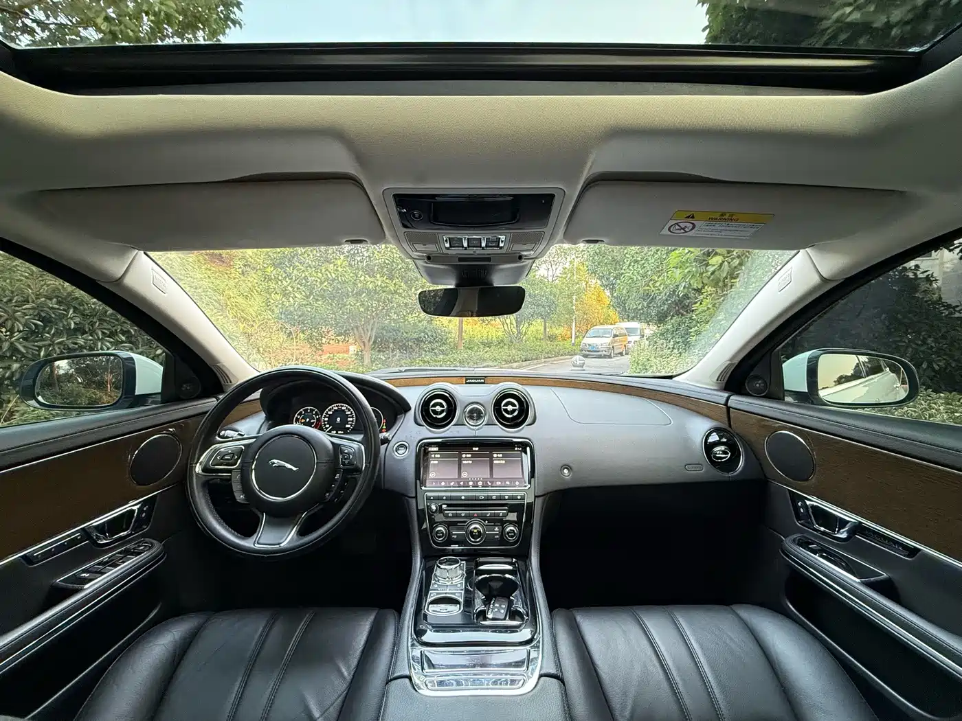 Jaguar XJ 2019 2018 XJL 3.0 SC 2WD Elegant Business Edition