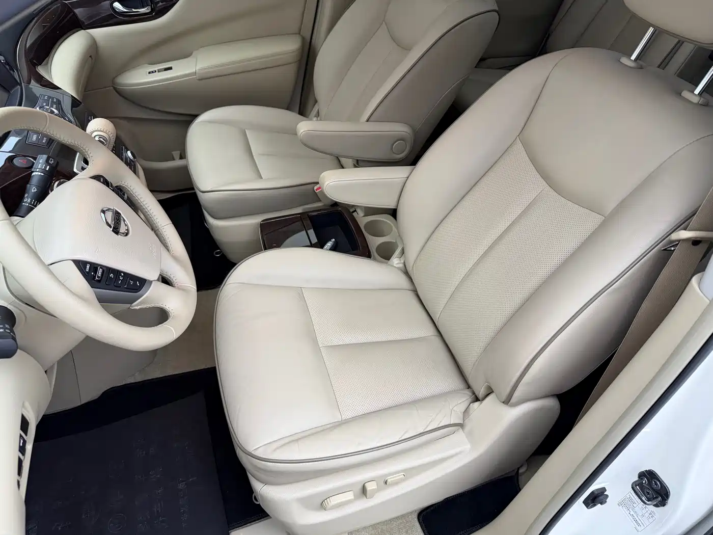 Nissan Quest 2015 3.5L SL фото 26
