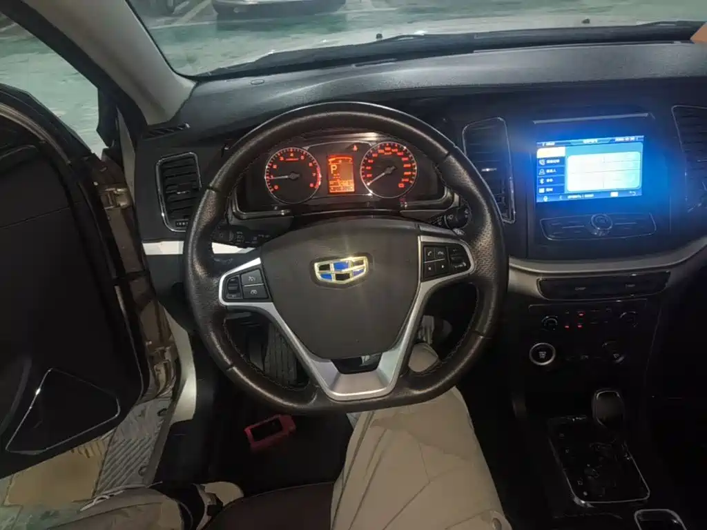 Фото 7 - Geely Vision