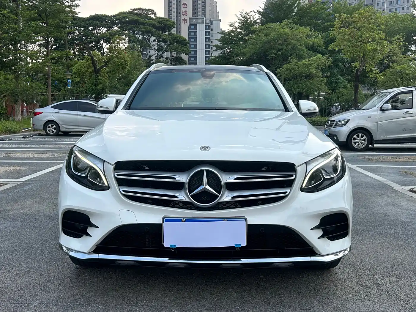 Mercedes-Benz GLC 2018 GLC 260 4MATIC Dynamic фото 2