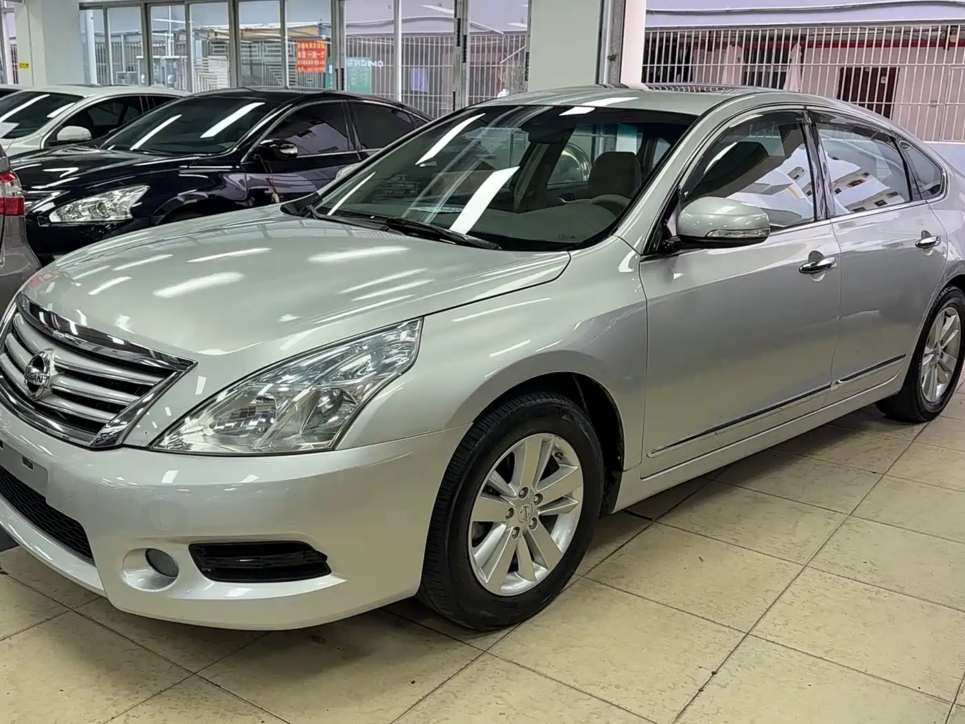 Фото 2 - Nissan Teana
