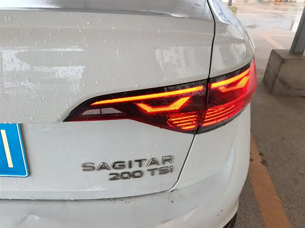 Volkswagen Sagitar 2023 Model Year 200TSI DSG Surpass Edition фото 23