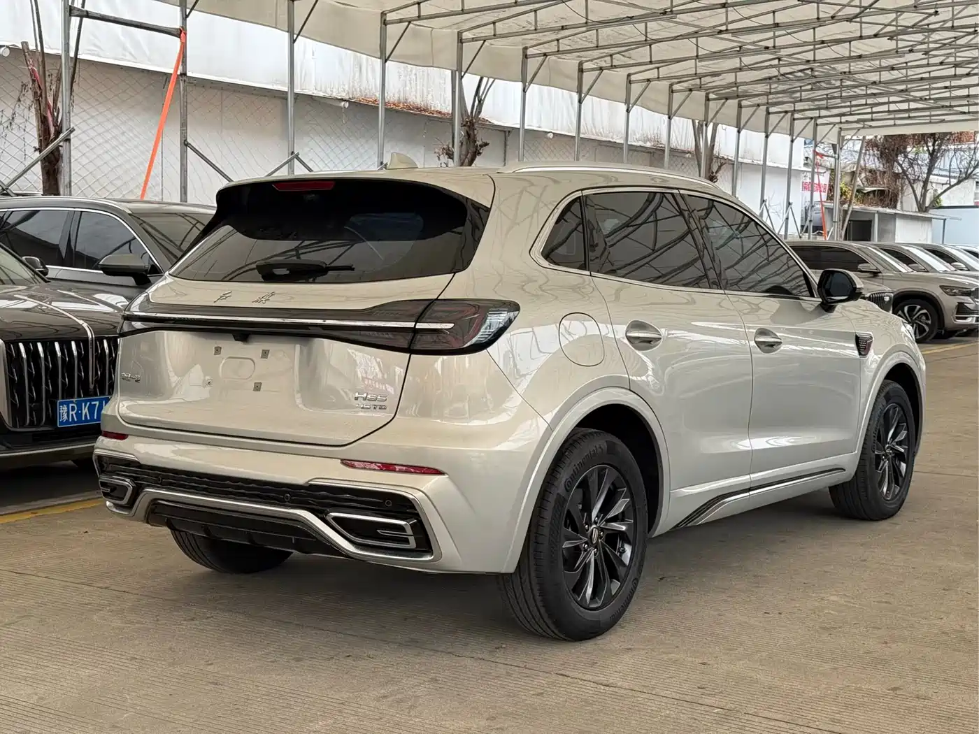 Hongqi HS5 2023 2.0T Flag Enjoy Pro Edition фото 4