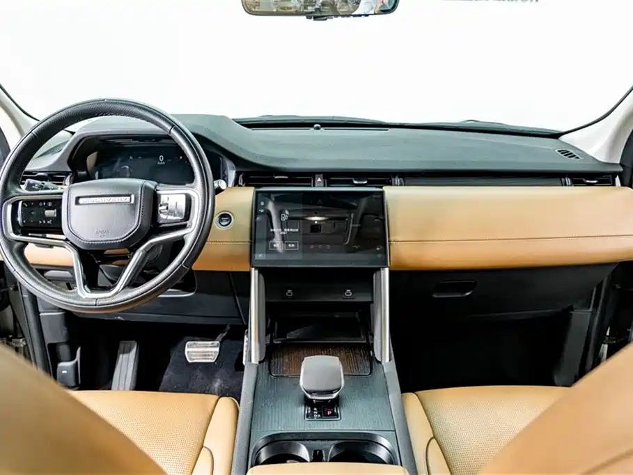 Land Rover Discovery Sport 2024 Luxury Custom Edition фото 13