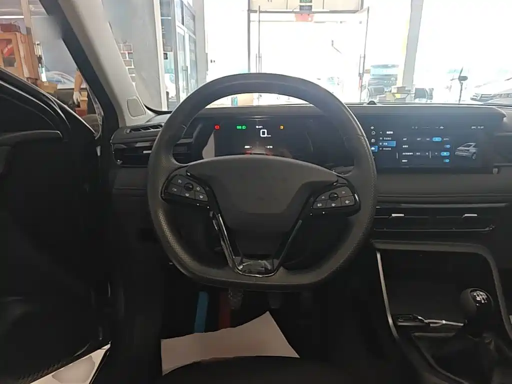 Roewe i5 2025 2026 1.5L Manual Comfort