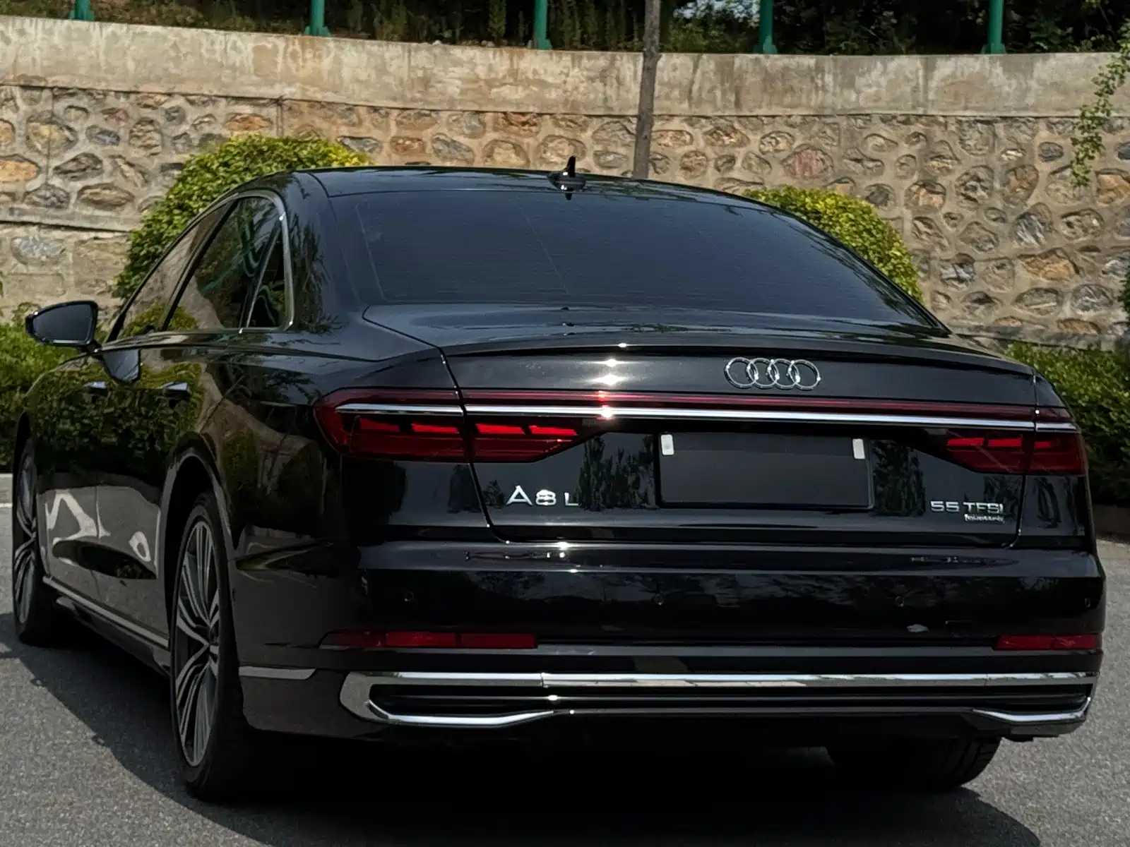 Фото 6 - Audi A8