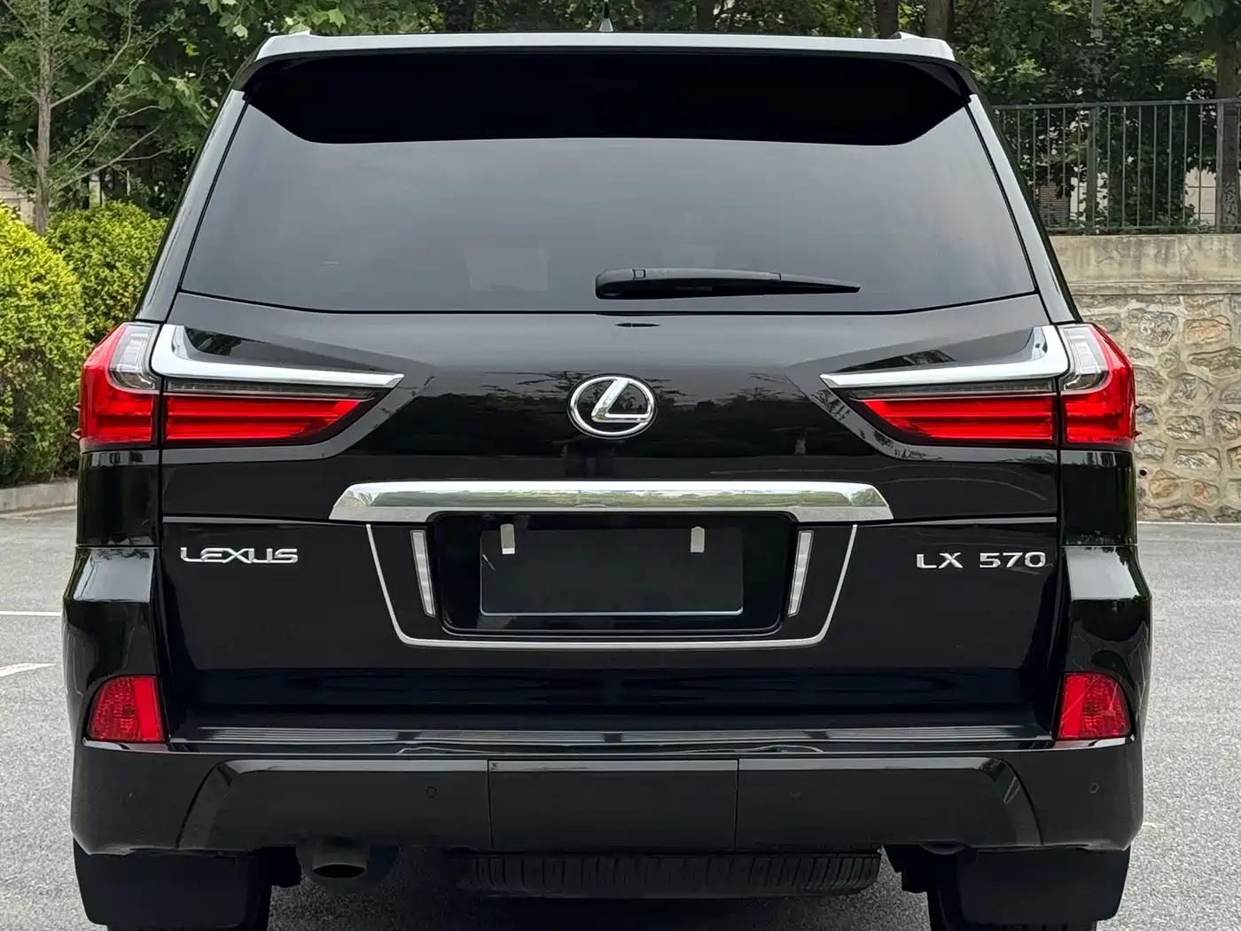 Фото 5 - Lexus LX