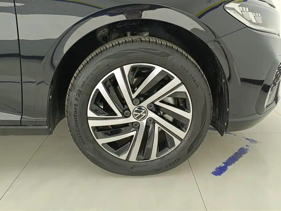 Volkswagen Lavida 2024 Model 300TSI DSG Starlight Full Comfort Edition фото 6