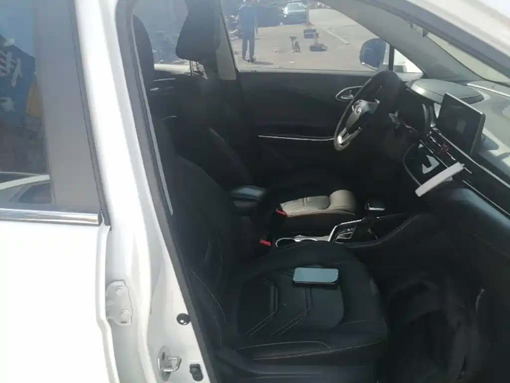 JAC Refine S4 2020 2020 1.5T CVT Surpass