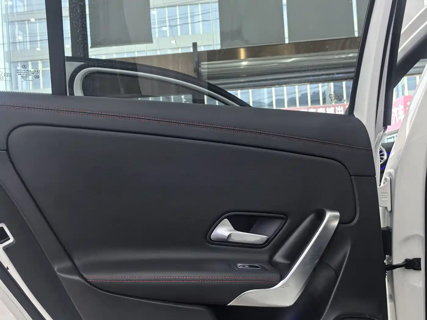 Mercedes-Benz A-Class 2024 A 200 L Fashion Edition фото 12