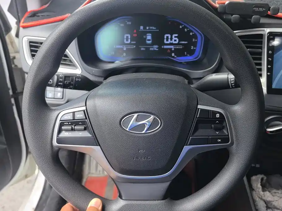 Hyundai Verna 2021 2020 1.4L CVT GLS Cool Edition
