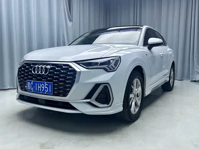 Audi Q3 Sportback 35 TFSI, Актив