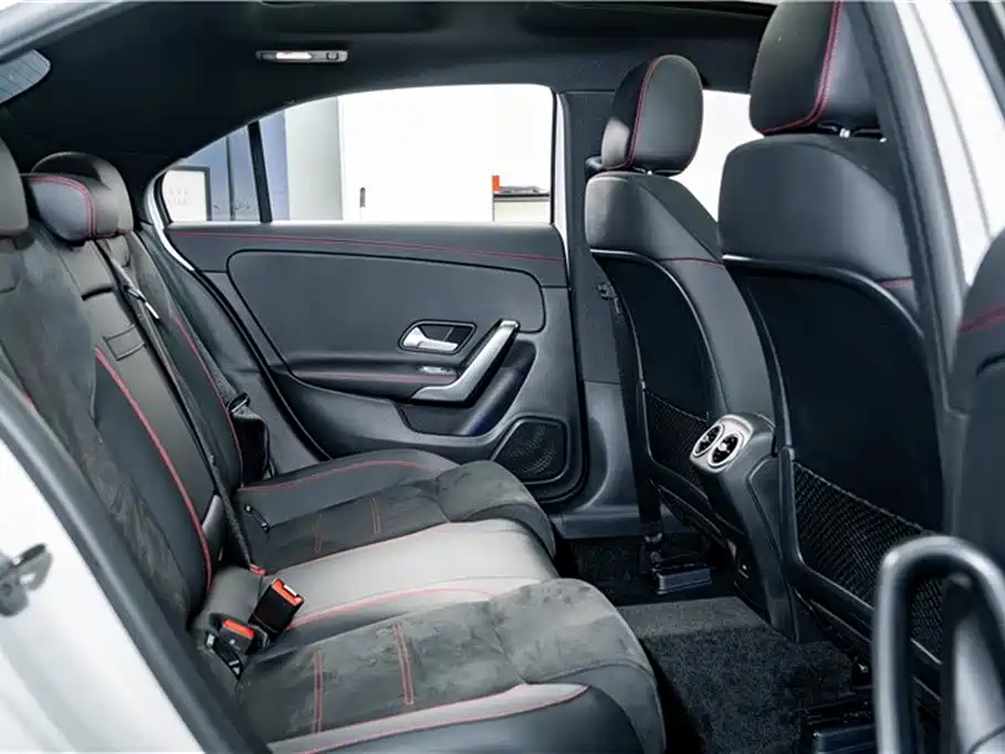 Mercedes-Benz A-Class 2025 A 200 L Fashion Edition фото 20