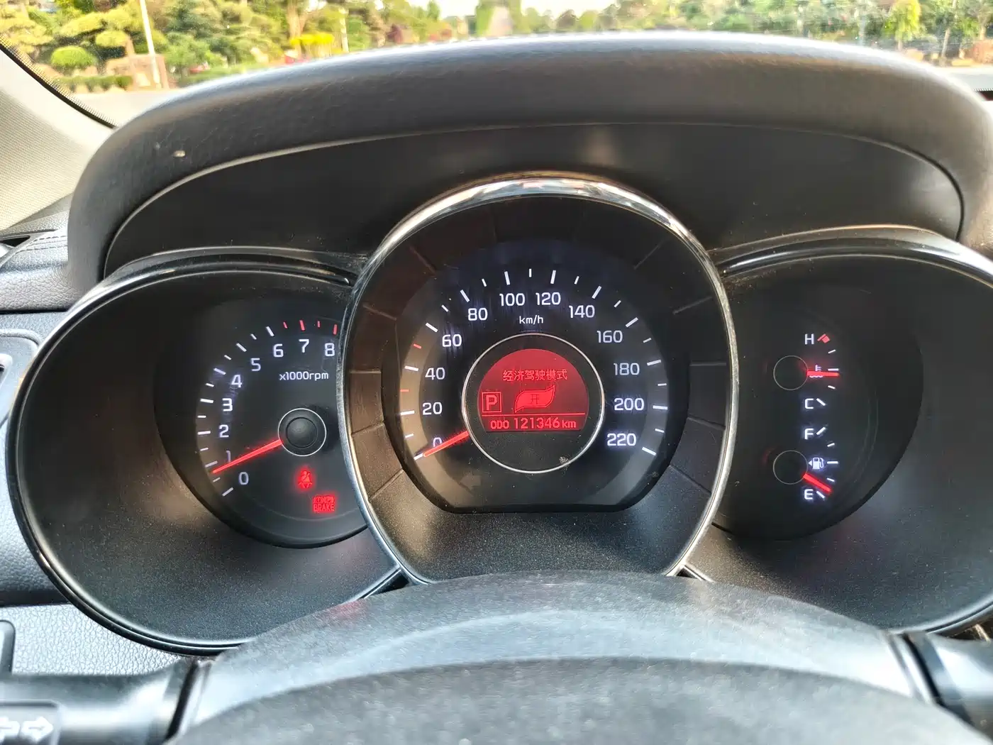Kia K2 2012 Sedan 1.6L AT Premium Commemorative Edition фото 5