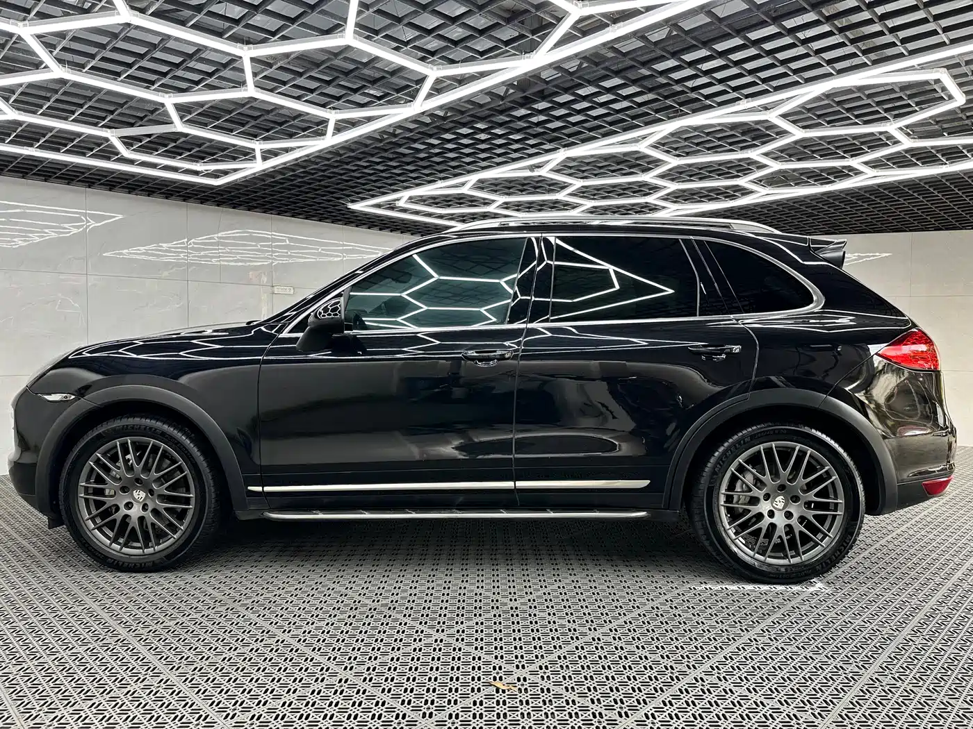 Porsche Cayenne 2011 Cayenne S 4.8L фото 5