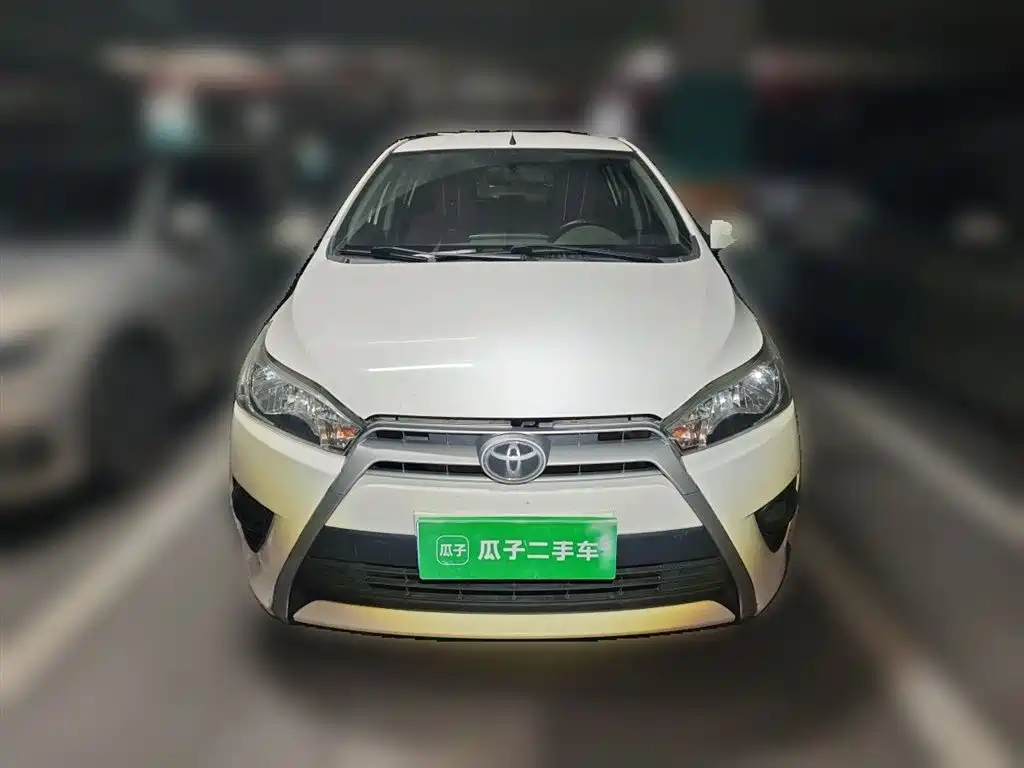 Toyota YARiS L Zhi Xuan 2015 1.5E Auto Charming Edition фото 3