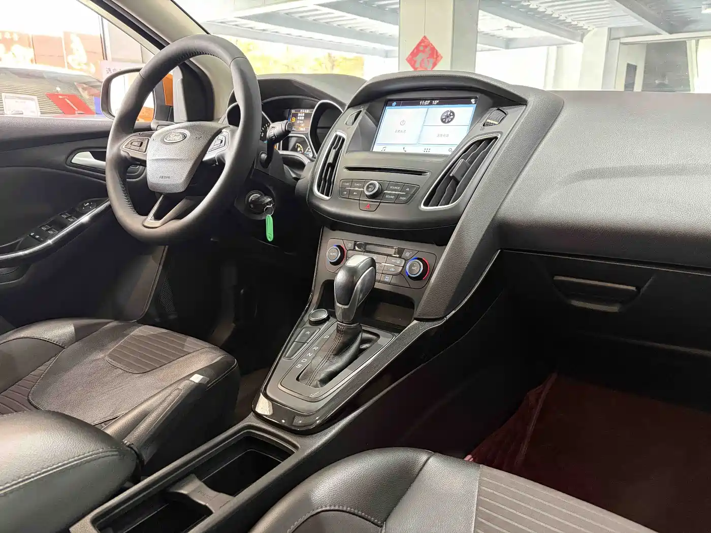 Фото 21 - Ford Focus