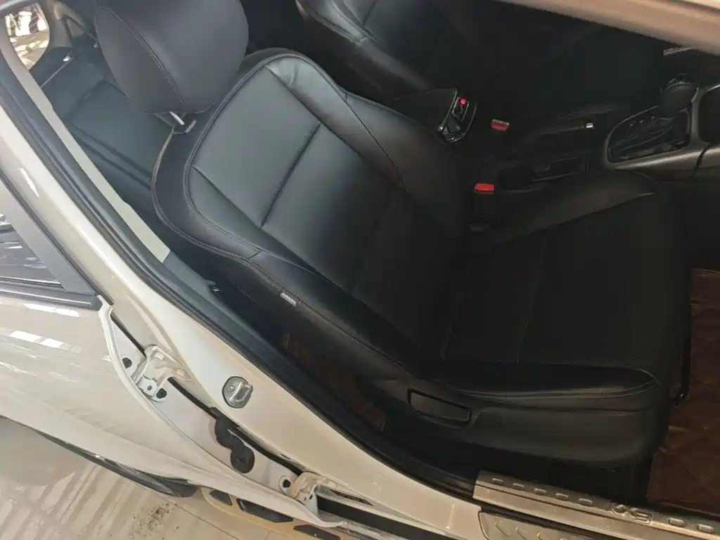 Kia KX3 2016 2017 1.6L Automatic Proud Elegance Edition