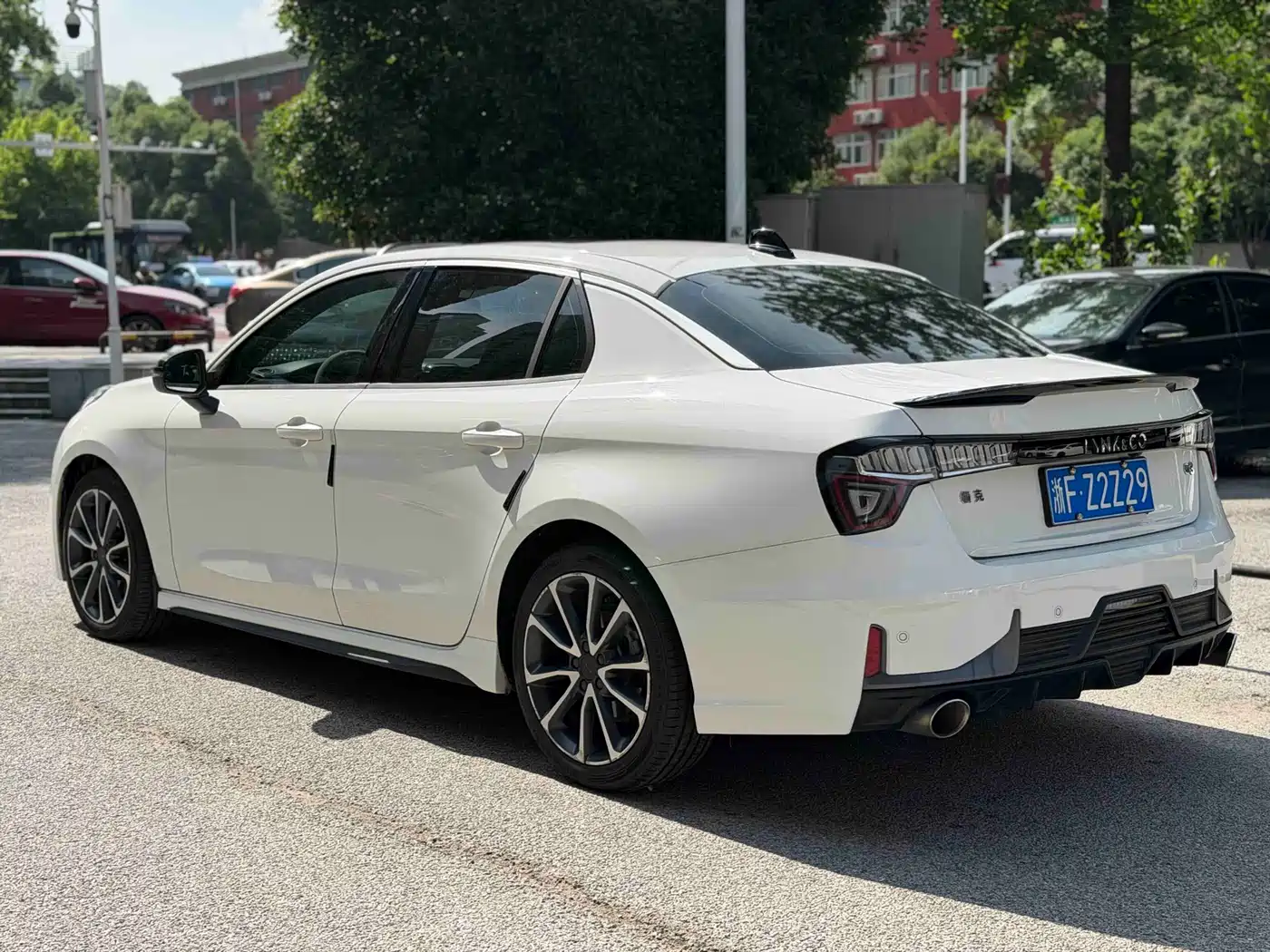 Lynk & Co 03 2019 1.5TD DCT Power Edition China VI фото 6