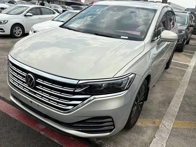  Volkswagen Viloran 2020 330TSI Luxury Edition