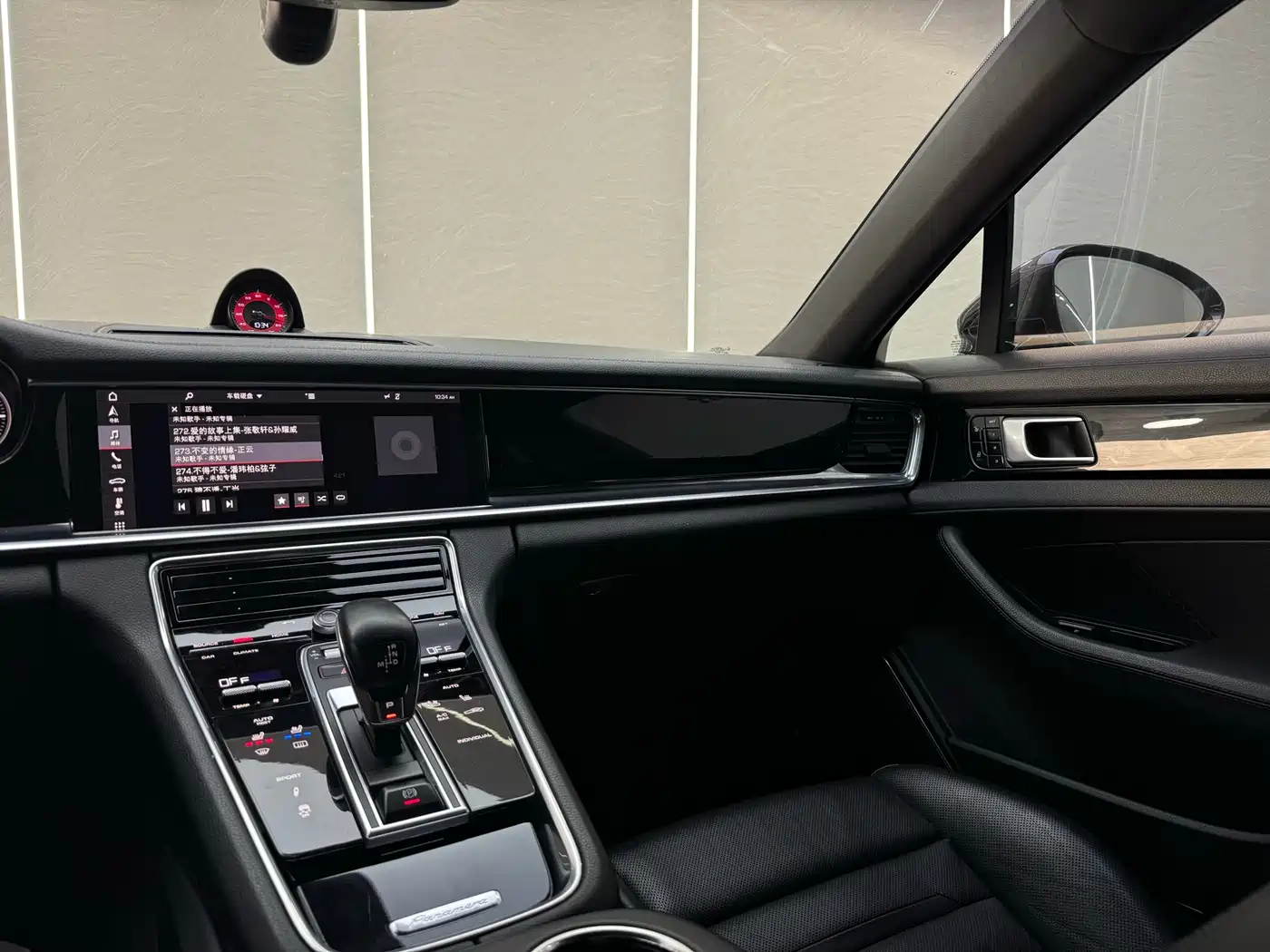 Porsche Panamera 2017 Panamera 3.0T фото 15