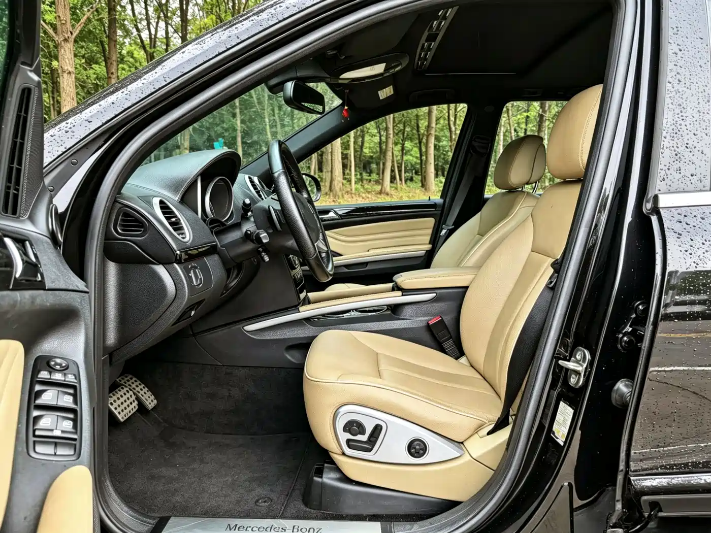 Mercedes-Benz M-Class 2010 ML 350 4MATIC Luxury фото 9