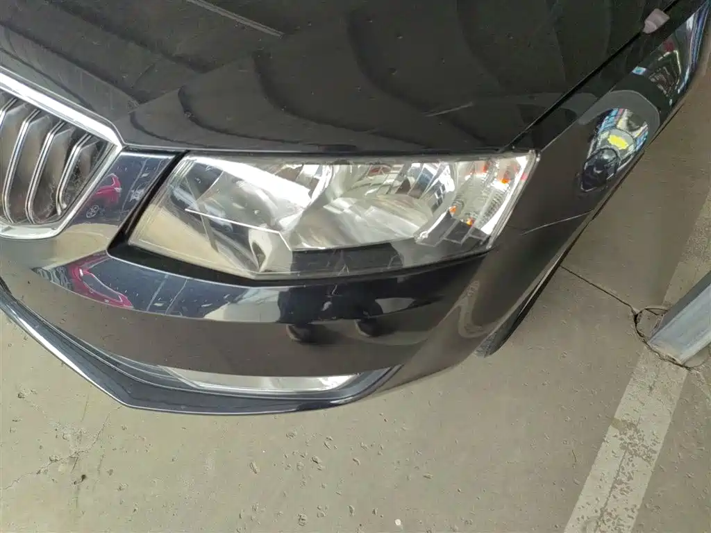 Škoda Octavia 2015 1.6L Automatic逸杰版 фото 18