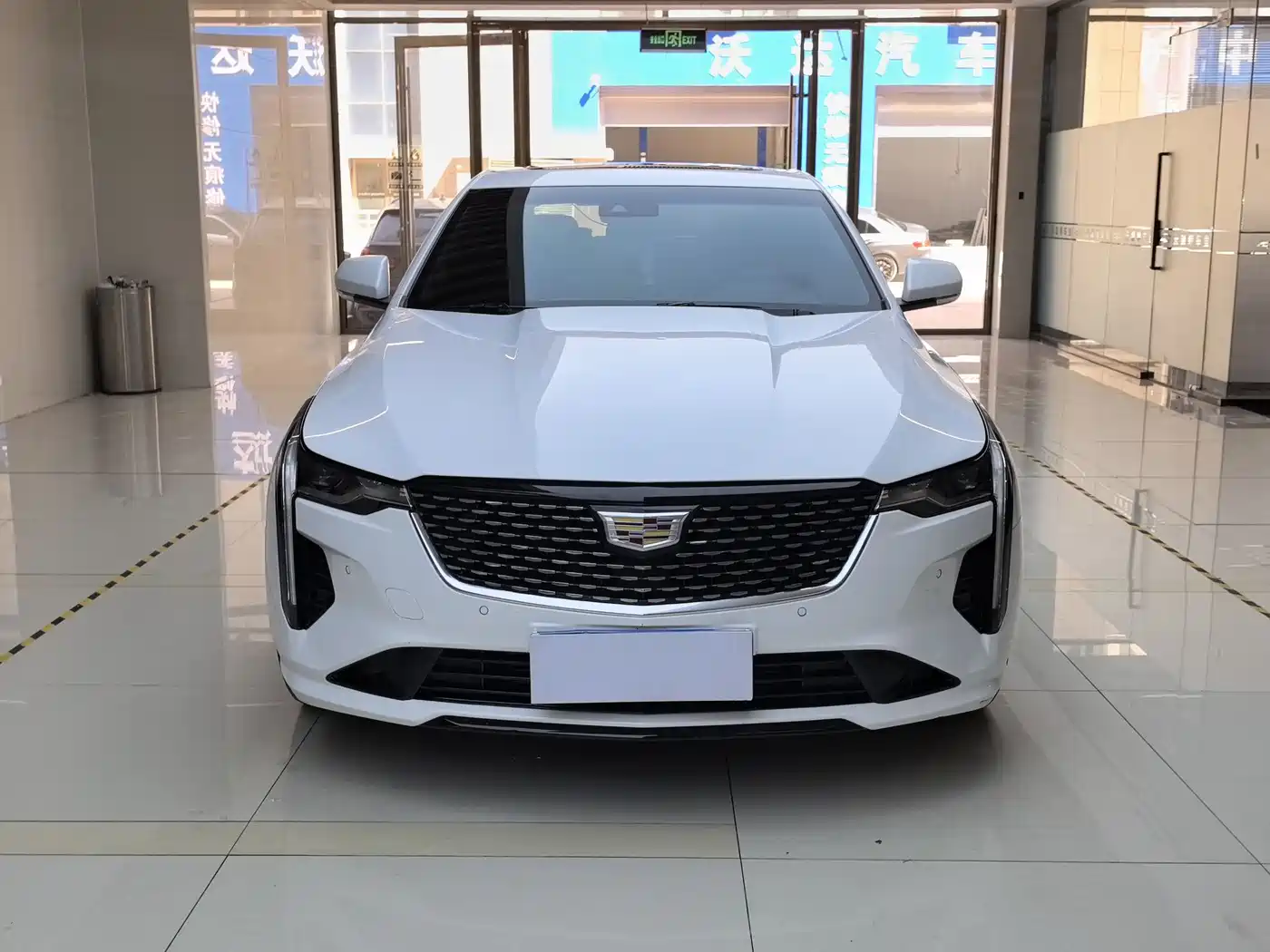 CADILLAC CT4