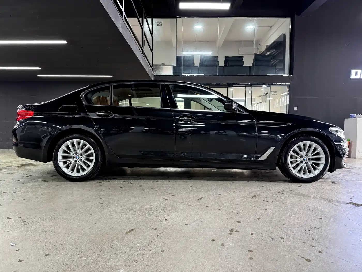 Фото 10 - BMW 5 Series