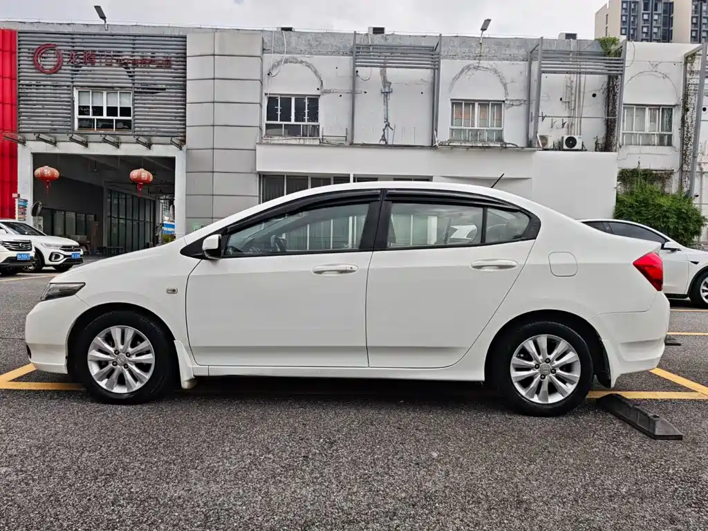 Honda City Classic 2014 2014 Trend 1.5L Automatic Elite Edition