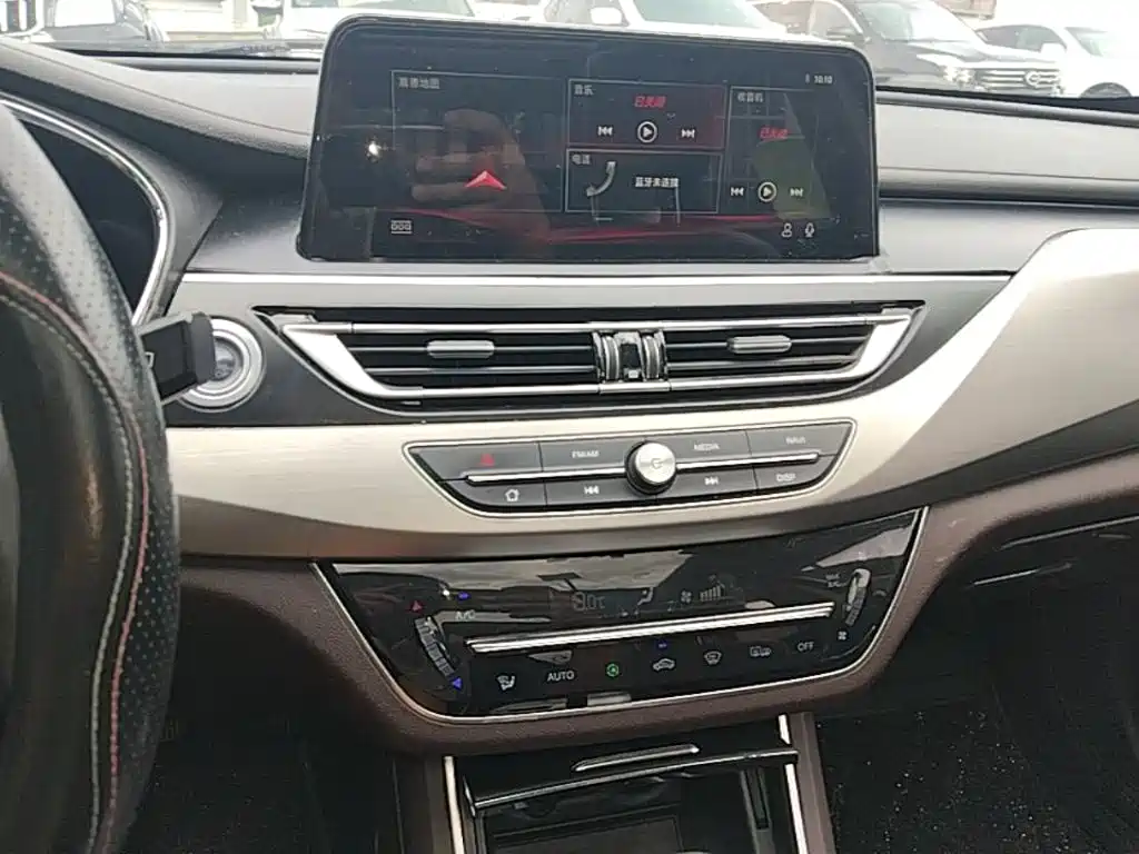 Changan Raeton CC 2019 2018 1.5T Auto Smart Elegance China V