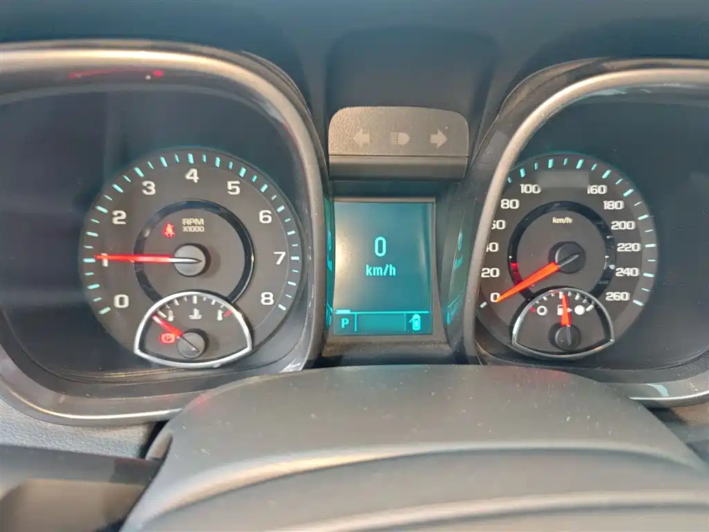 Chevrolet Malibu 2013 2.4L Automatic Luxury Edition фото 4
