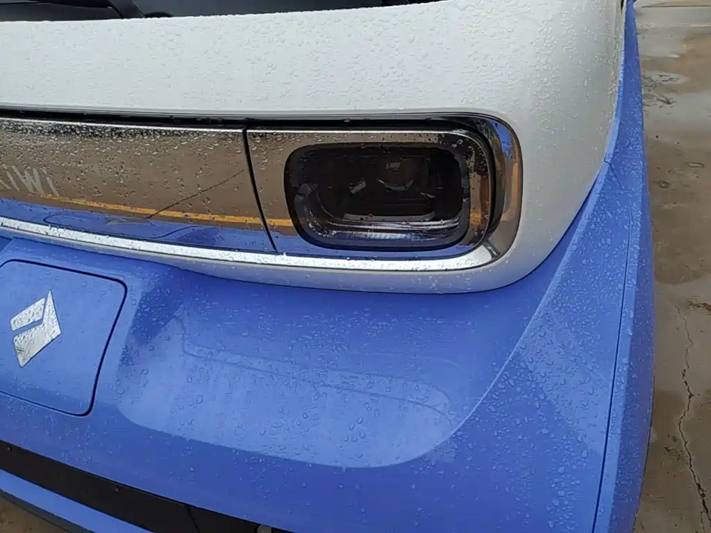 Baojun KiWi EV 2024 2022 Artist Lite Edition LFP