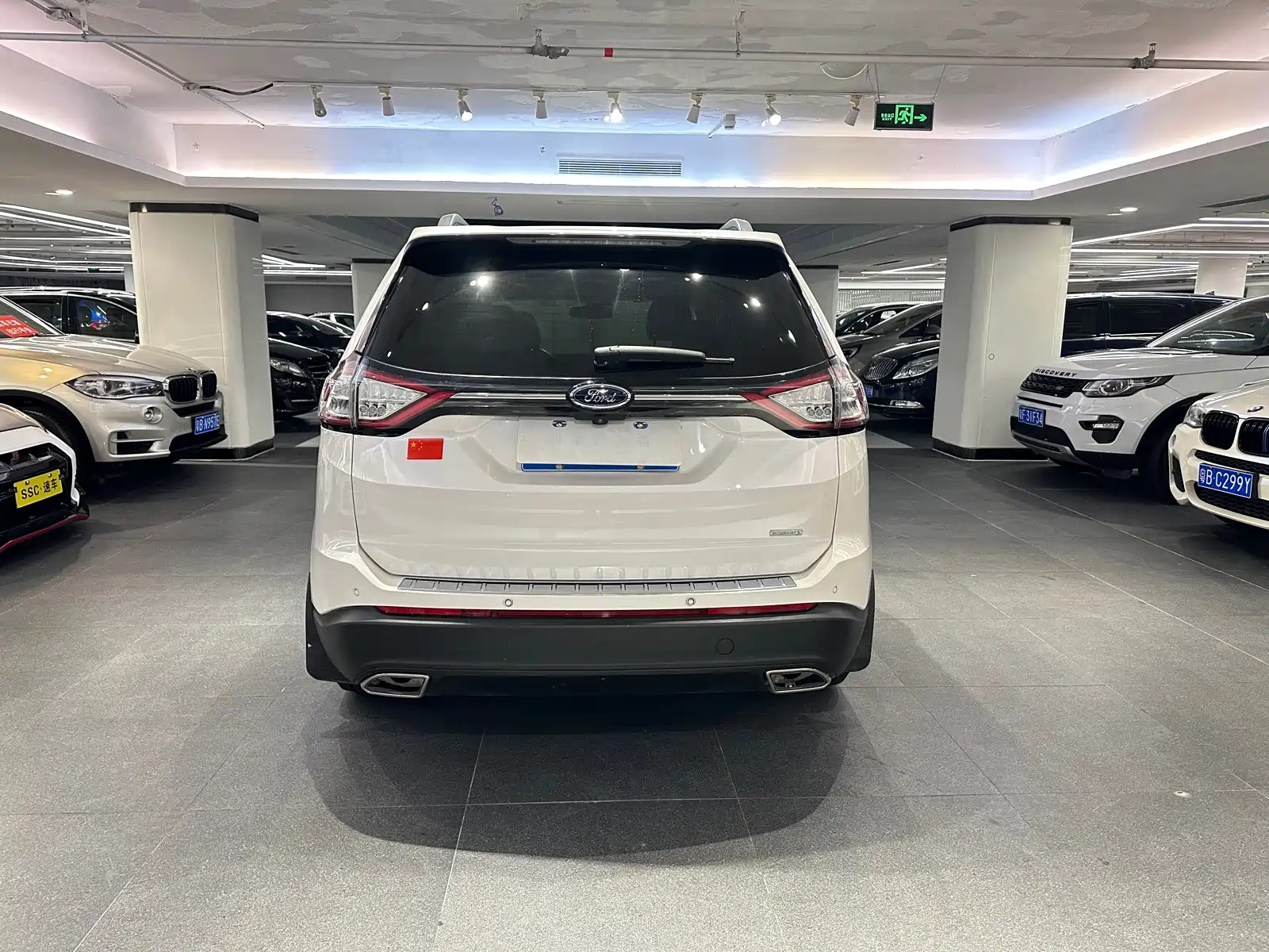 Фото 9 - Ford Edge