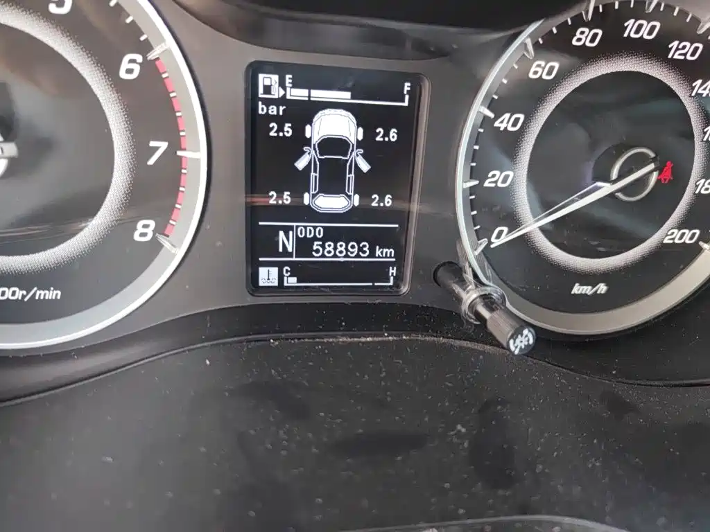 Baojun 560 2017 2016 1.8L iAMT Luxury
